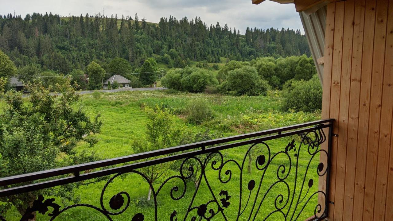 Gostynna Rodyna Izki Exterior foto