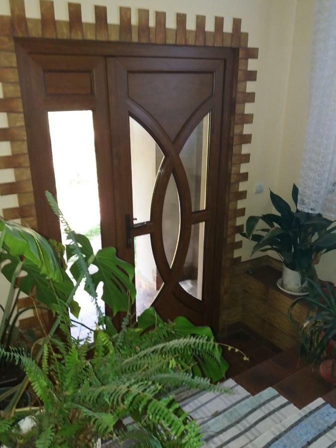Gostynna Rodyna Izki Exterior foto
