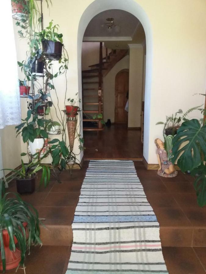 Gostynna Rodyna Izki Exterior foto