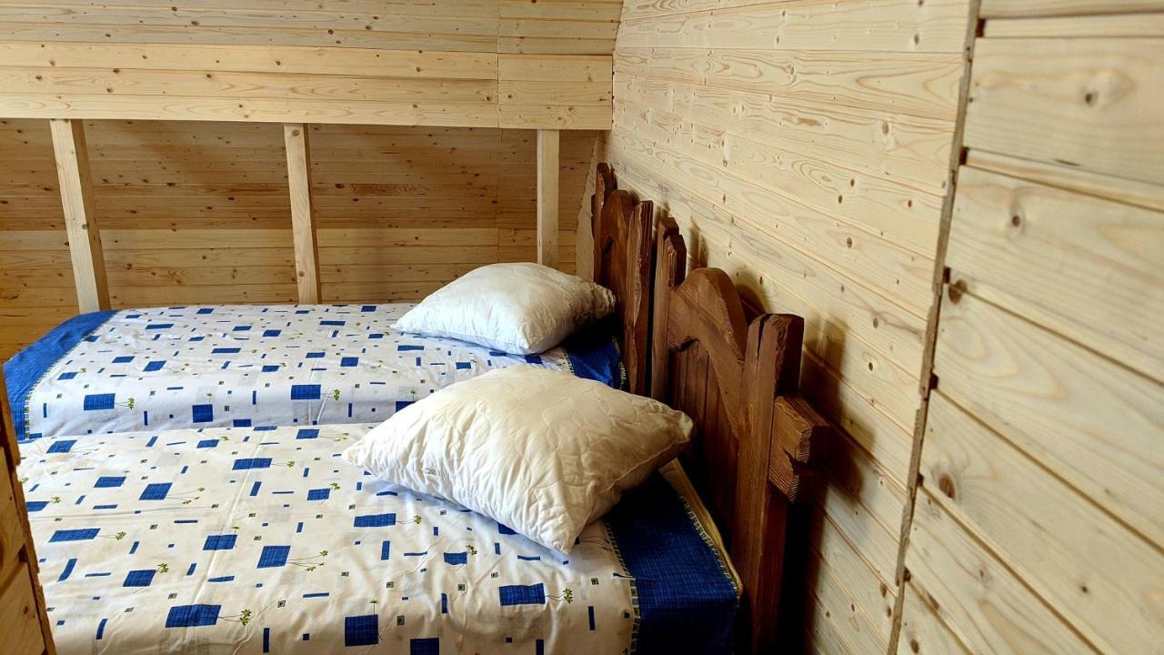 Gostynna Rodyna Izki Exterior foto